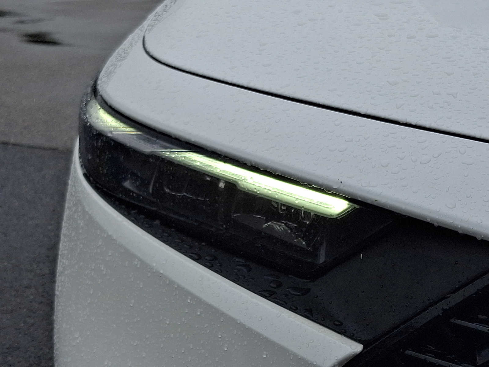 Certified 2023 Honda Accord EX image 9