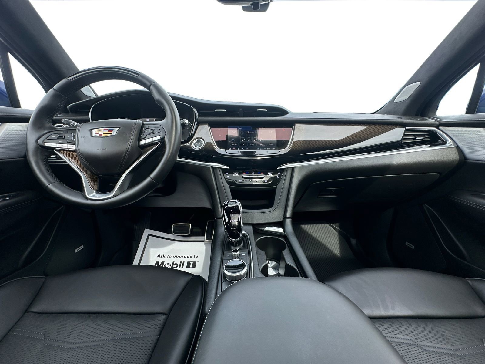 Certified 2025 Cadillac XT6 Sport w/ Platinum Package AWD/4WD image 14