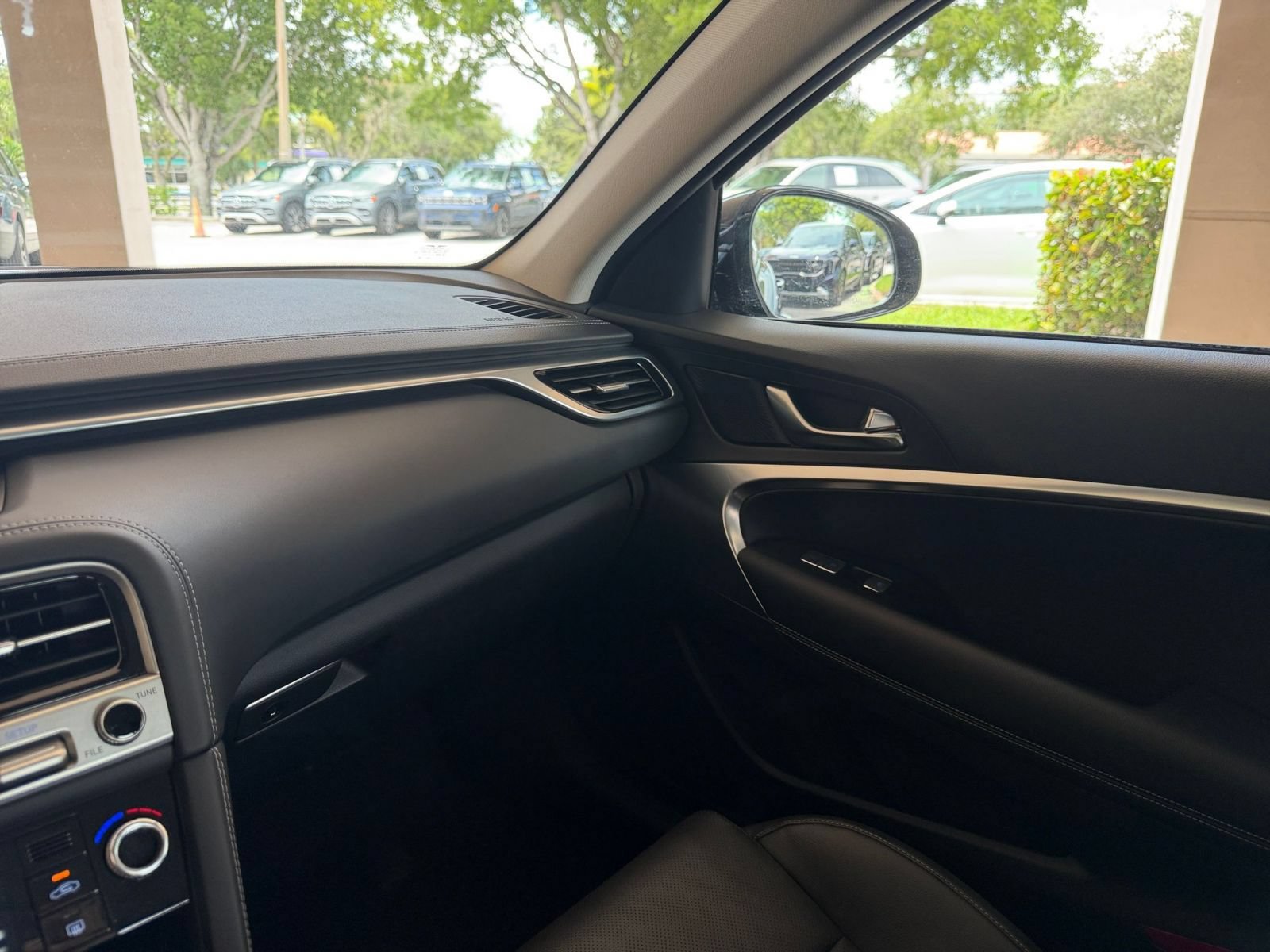 Used 2026 Genesis G70 2.5T RWD image 31