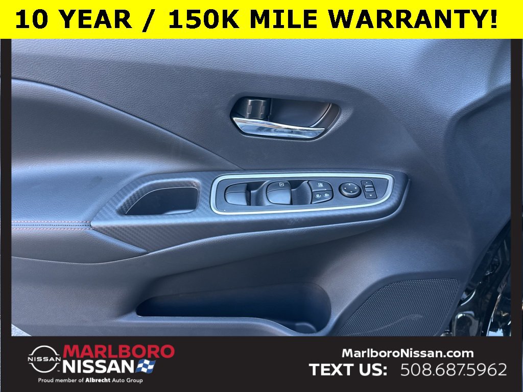 New 2025 Nissan Versa SR w/ Trunk Package image 18