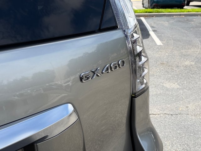 Used 2022 Lexus GX 460 Premium w/ Premium Plus Package AWD/4WD image 16