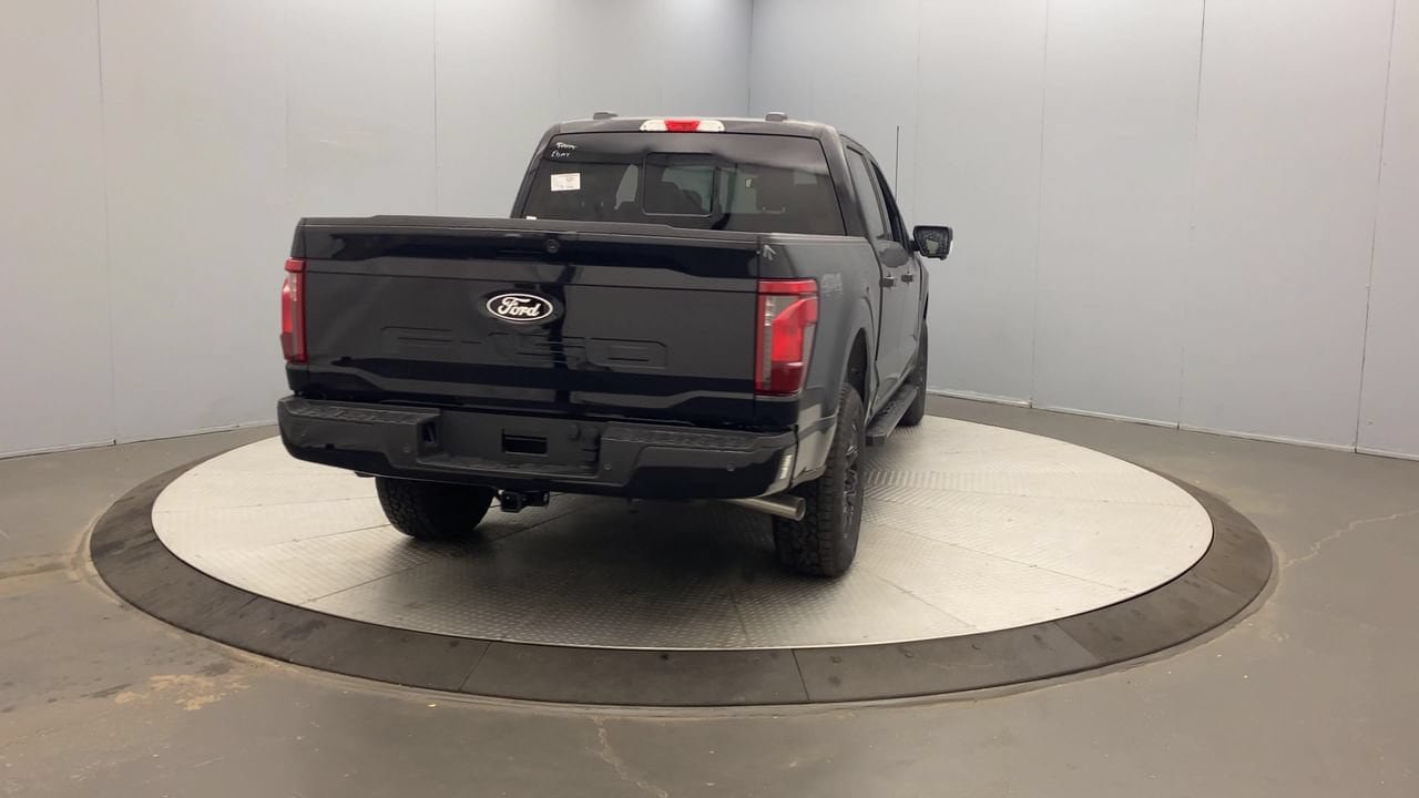 New 2026 Ford F150 XLT w/ Equipment Group 302A MID AWD/4WD image 4
