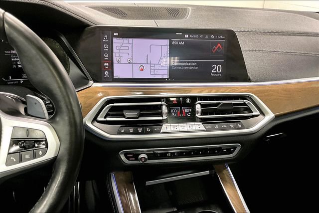 Used 2020 BMW X5 M50i w/ Premium Package image 5