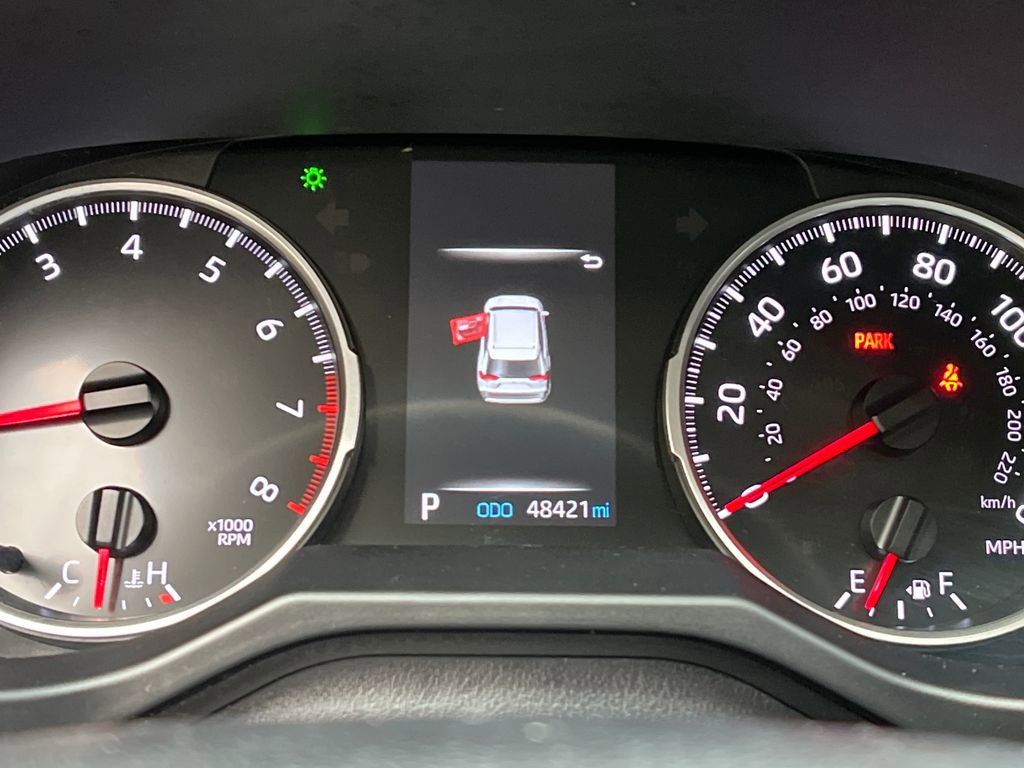 Used 2022 Toyota RAV4 LE image 15