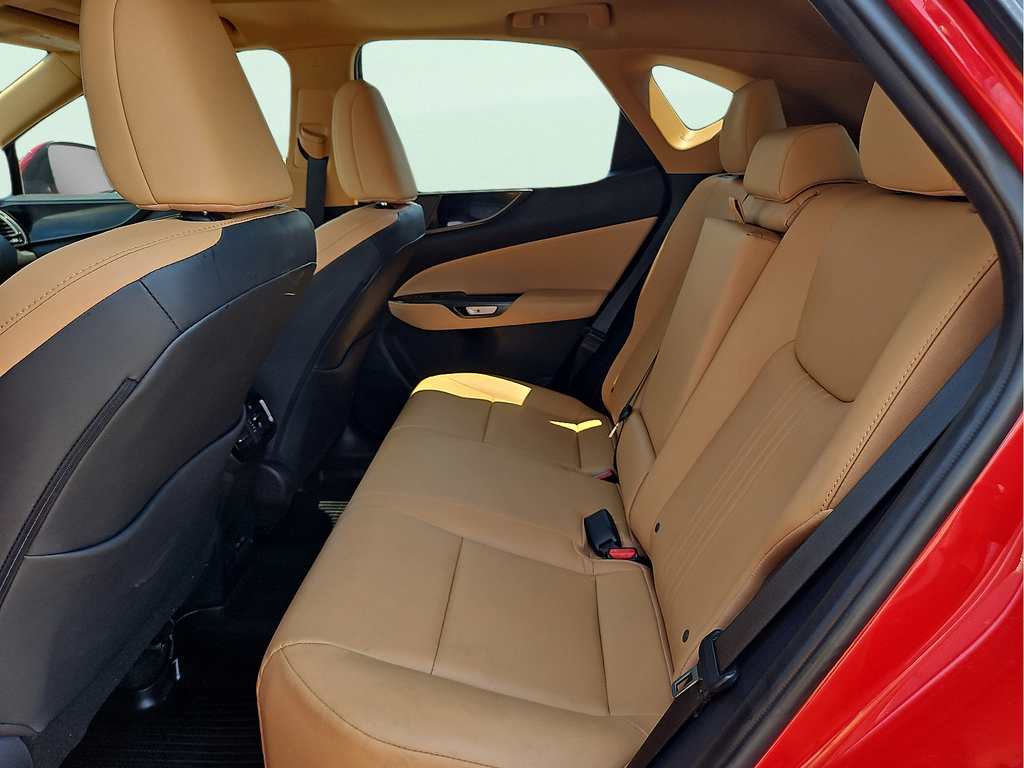 Used 2025 Lexus NX 250 FWD w/ Accessory Package (2T) image 10