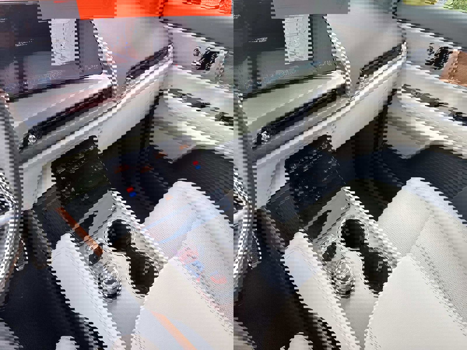 New 2026 Cadillac Vistiq Luxury w/ LPO, Floor Liner Package image 24