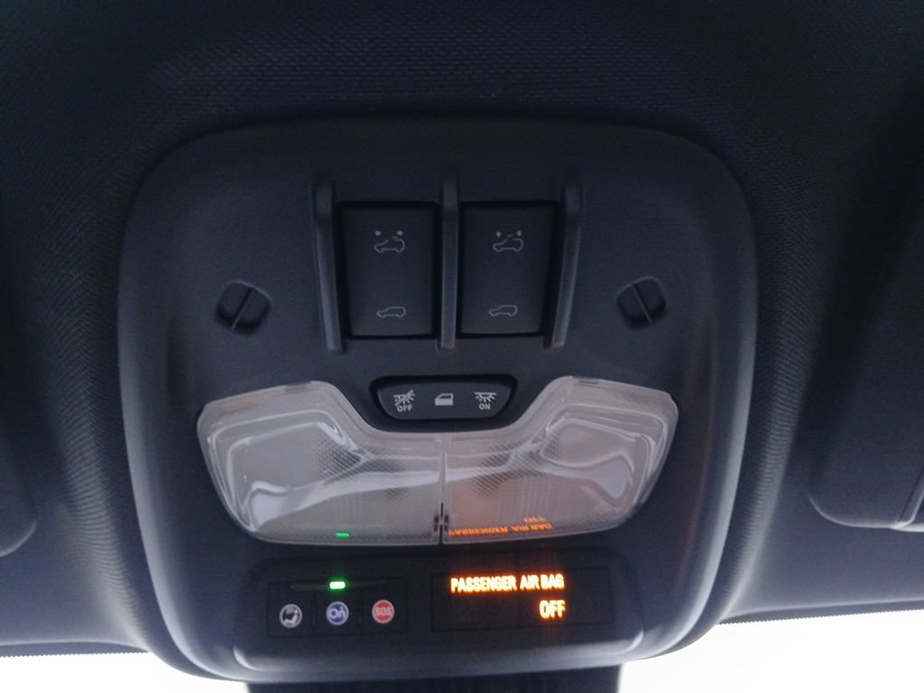 Used 2024 Chevrolet Colorado ZR2 AWD/4WD image 5