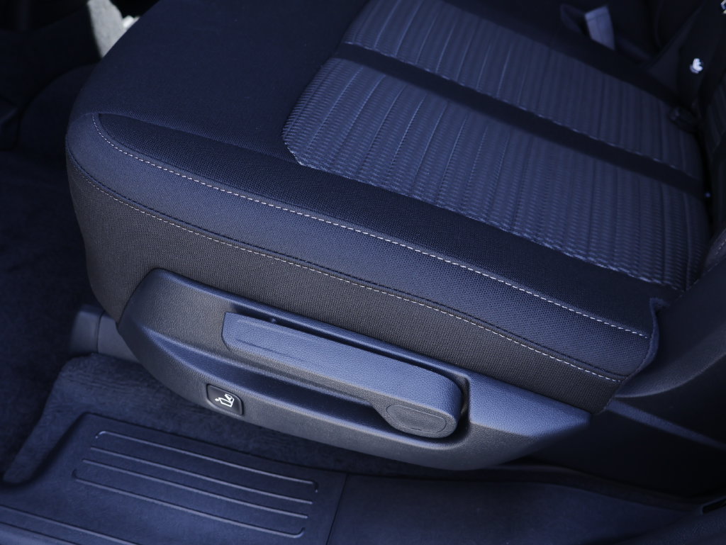 New 2026 Kia Sorento LX FWD image 15