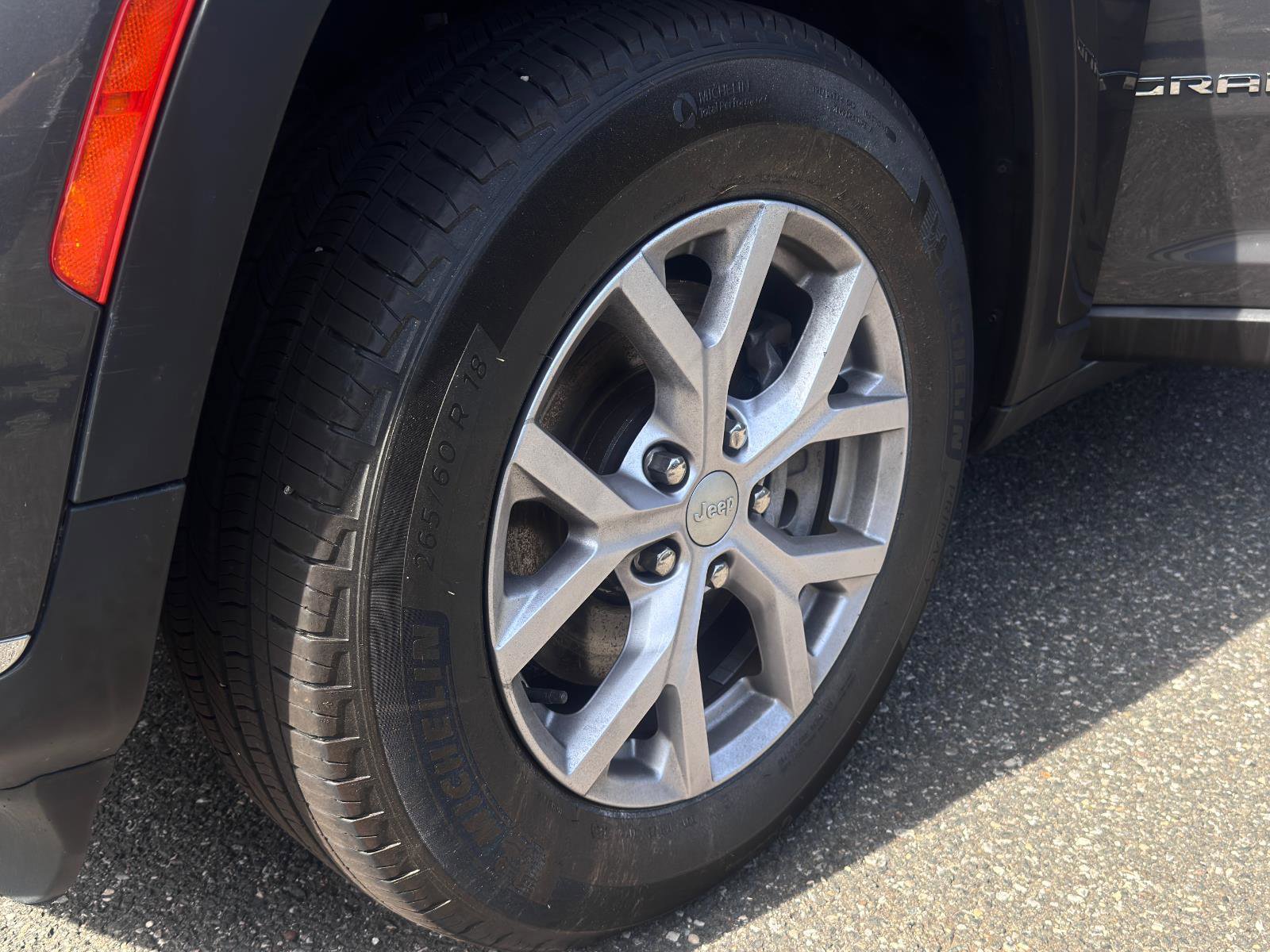 Used 2022 Jeep Grand Cherokee L Limited image 12