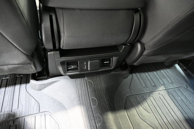 Used 2024 GMC Sierra 1500 Elevation image 24