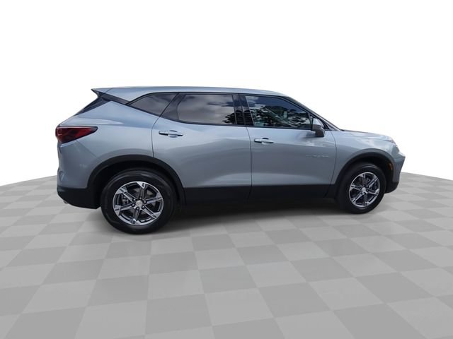 Used 2023 Chevrolet Blazer LT w/ Driver Confidence Package FWD image 9