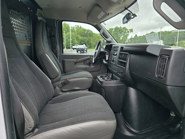 Used 2023 Chevrolet Express 2500 w/ Driver Convenience Package image 26