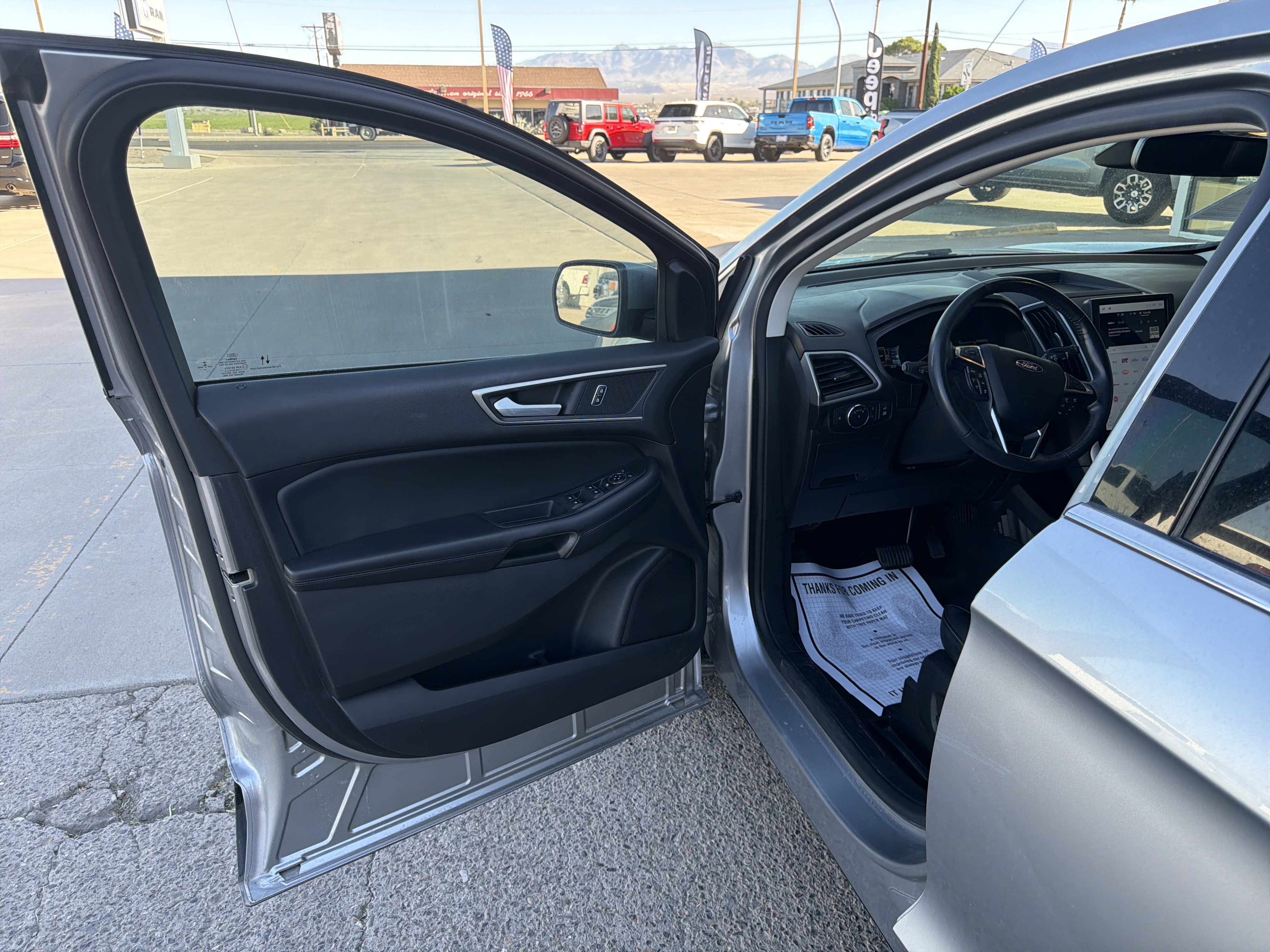 Used 2022 Ford Edge SEL w/ Convenience Package AWD/4WD image 12