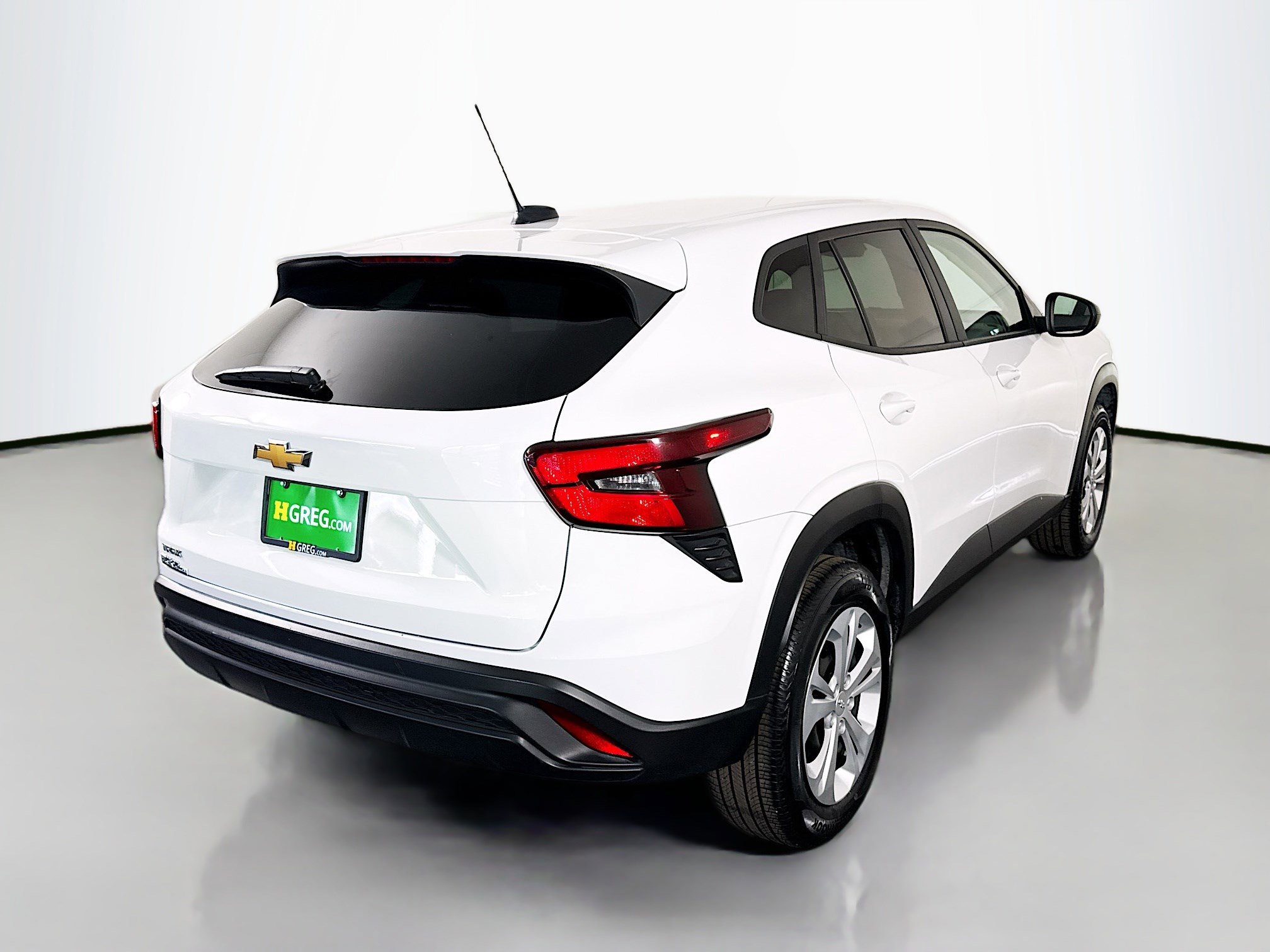 Used 2024 Chevrolet Trax LS image 10