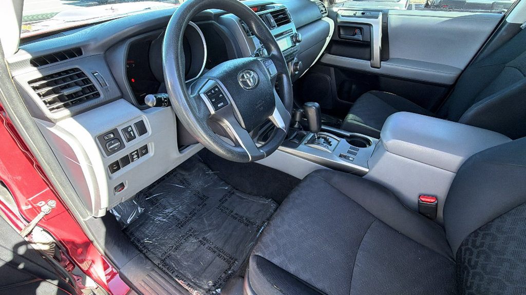 Used 2011 Toyota 4Runner Trail AWD/4WD image 10