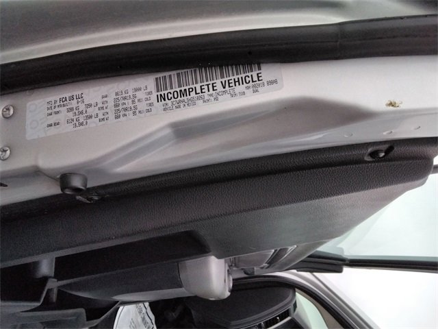 Used 2017 RAM 5500 Tradesman w/ Power & Remote Entry Group image 11