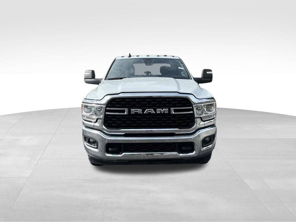 Used 2024 RAM 3500 Big Horn image 2
