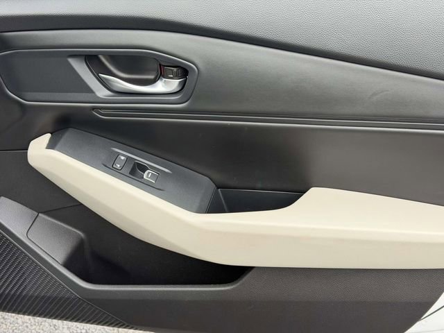 Used 2023 Honda Accord EX image 6