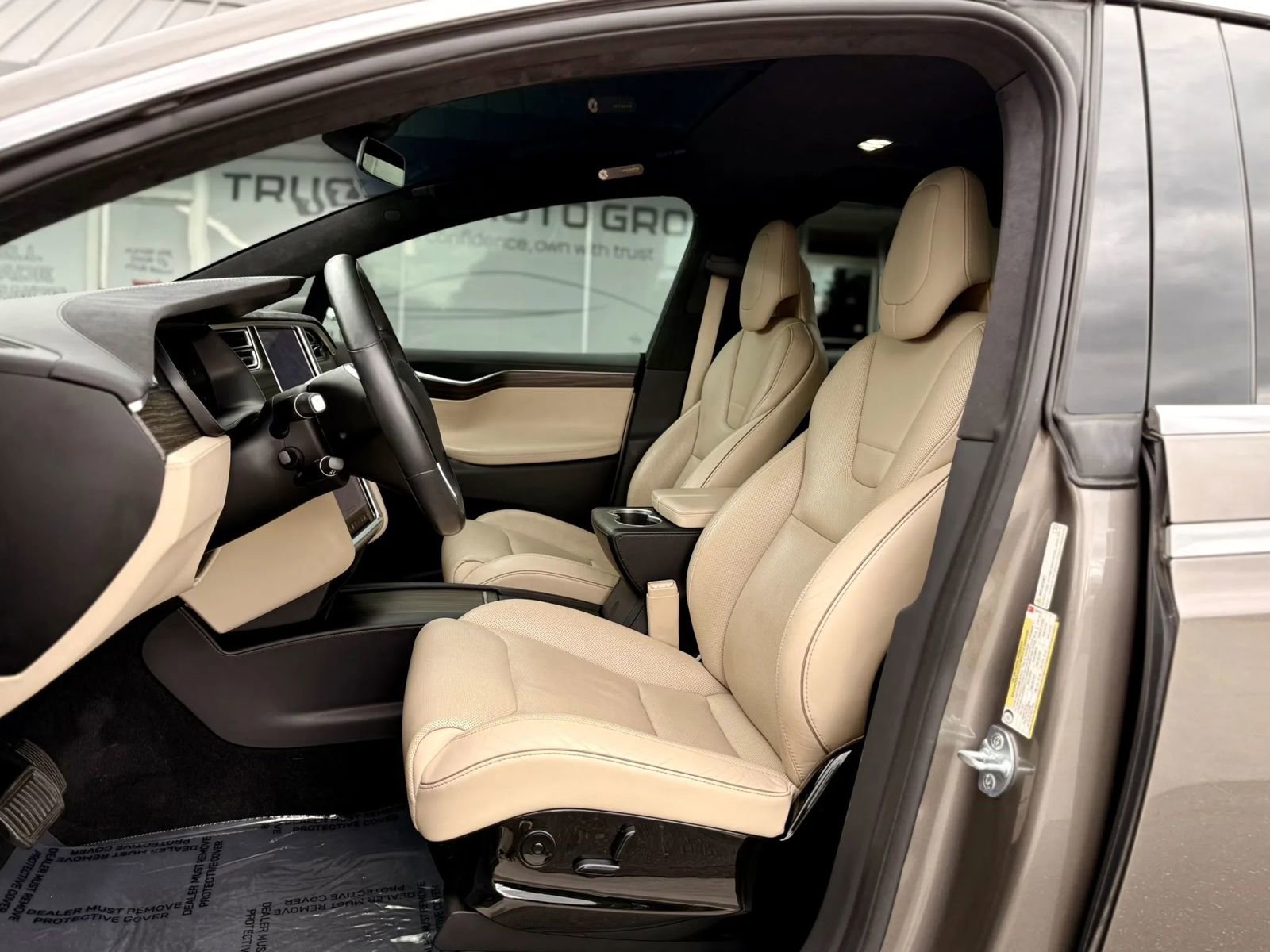 Used 2016 Tesla Model X 90D AWD/4WD image 19