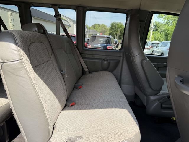 Used 2024 Chevrolet Express 3500 LT w/ LT Preferred Equipment Group RWD image 10