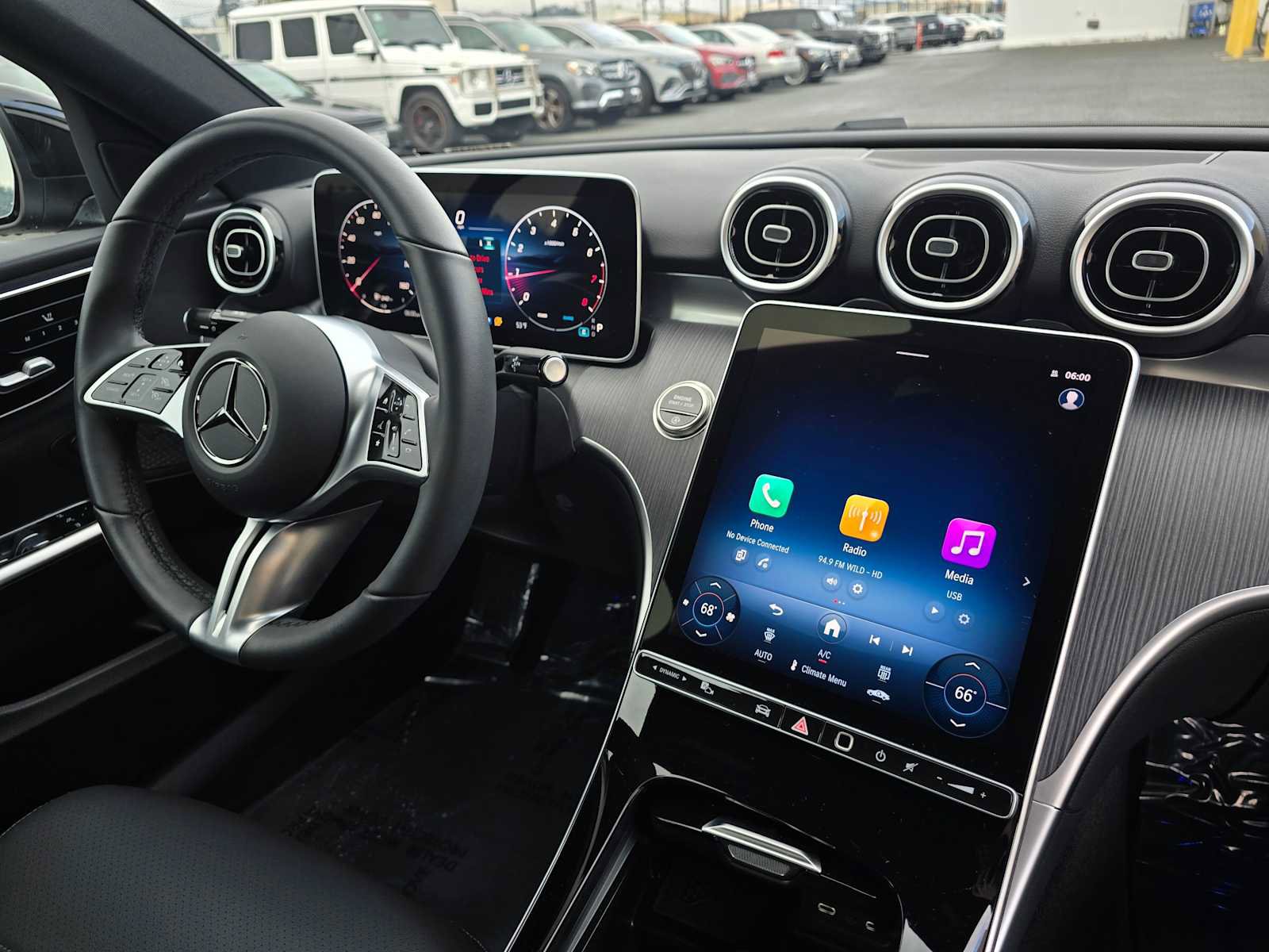 Used 2025 Mercedes-Benz C 300 4MATIC Sedan image 10