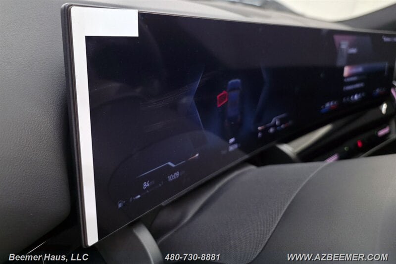 Used 2026 BMW 530i w/ M Sport Package RWD image 35