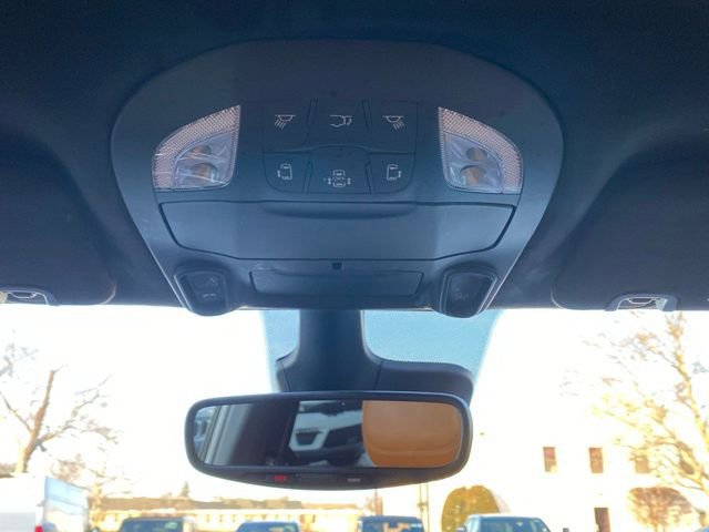 Used 2023 Chrysler Pacifica Pinnacle image 38