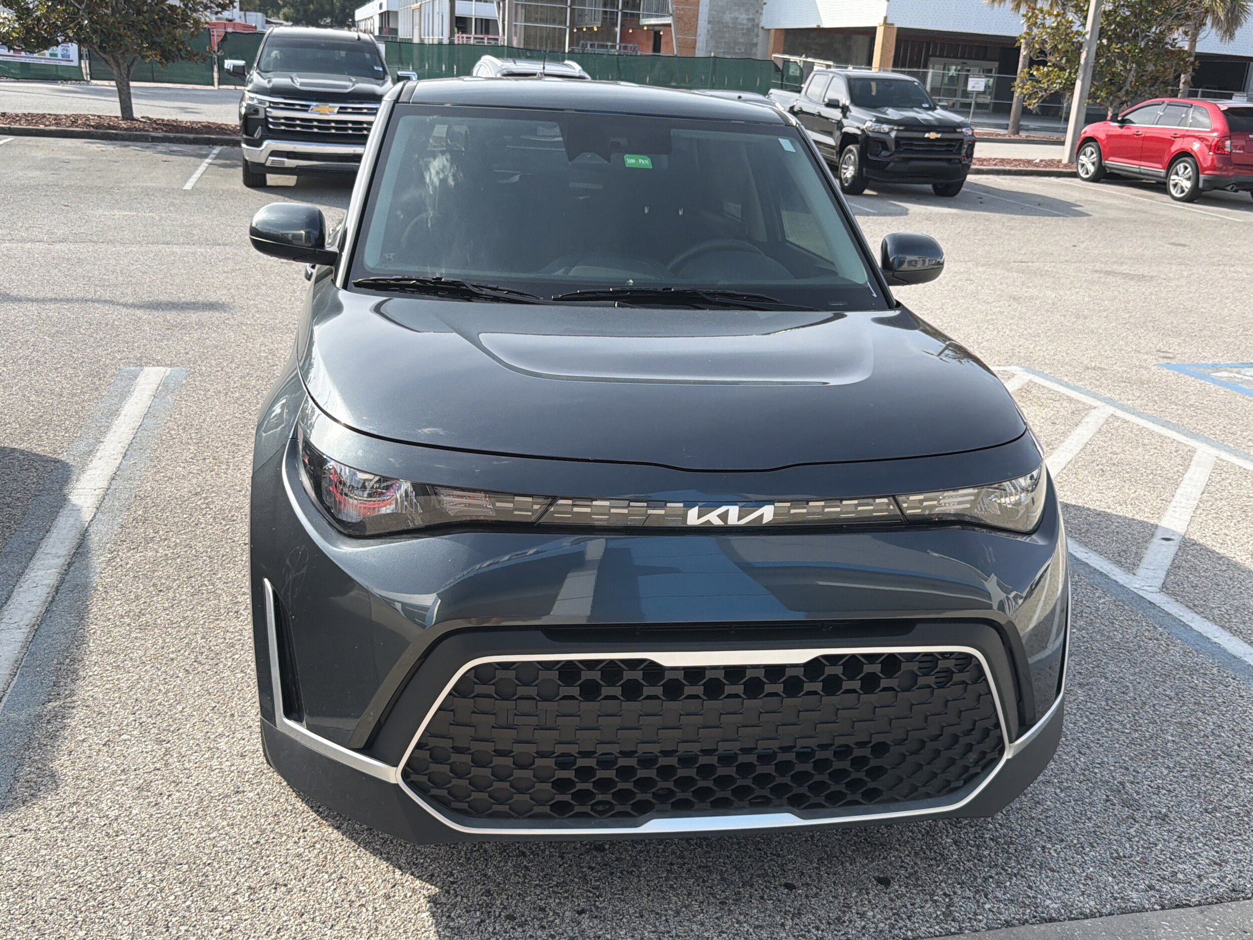 Certified 2023 Kia Soul LX FWD image 2