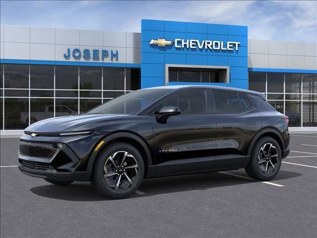 New 2026 Chevrolet Equinox EV LT image 2