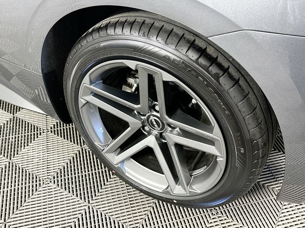 Certified 2024 Nissan Z Sport w/ Floor Mat Package image 35