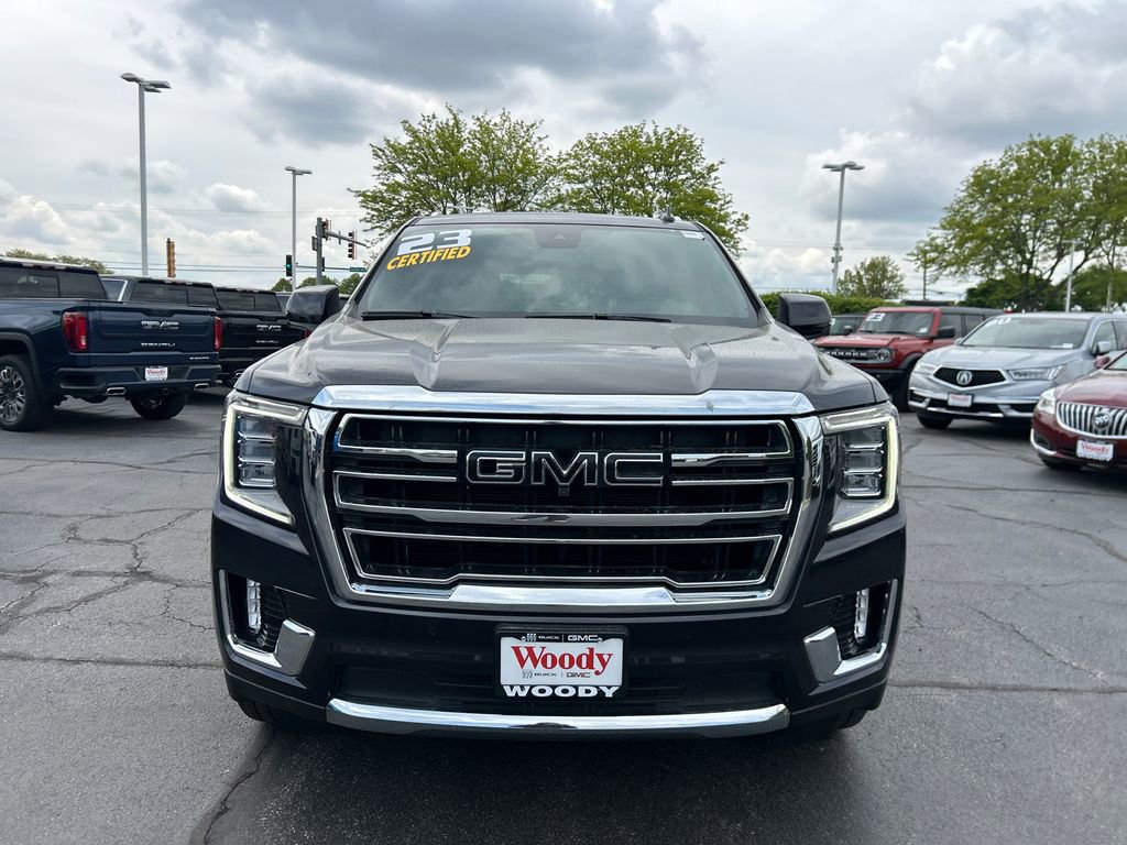 Certified 2023 GMC Yukon SLT w/ SLT Premium Package AWD/4WD image 4