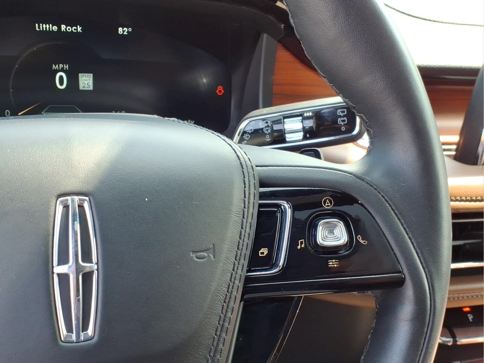Used 2024 Lincoln Aviator Reserve w/ Equipment Group 201A AWD/4WD image 21