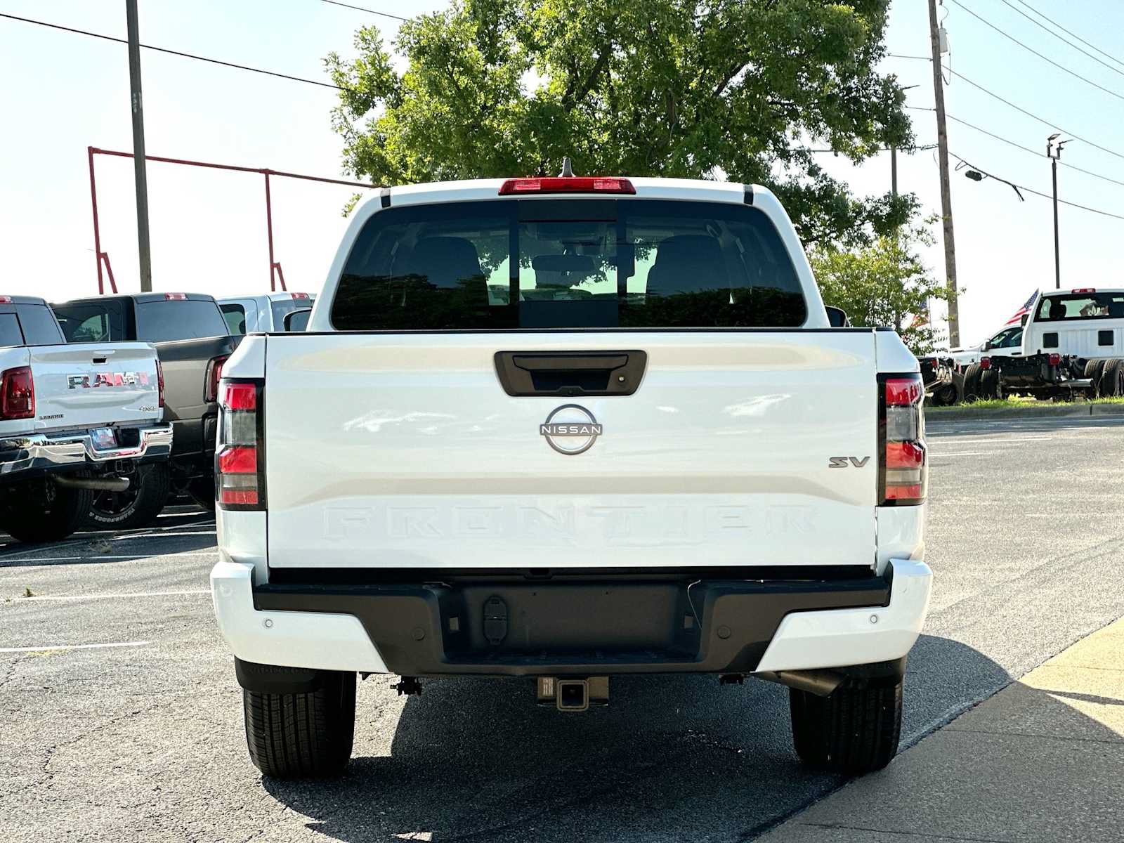 Used 2024 Nissan Frontier SV w/ SV Convenience Package RWD image 14