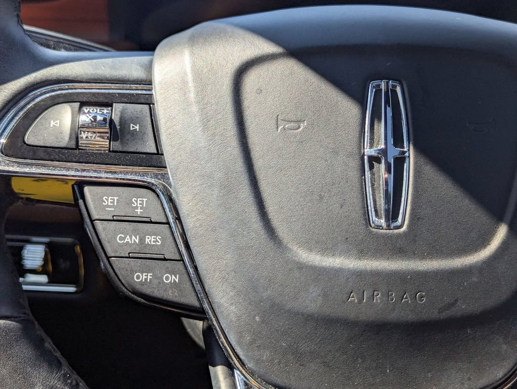 Used 2023 Lincoln Nautilus Reserve AWD/4WD image 15
