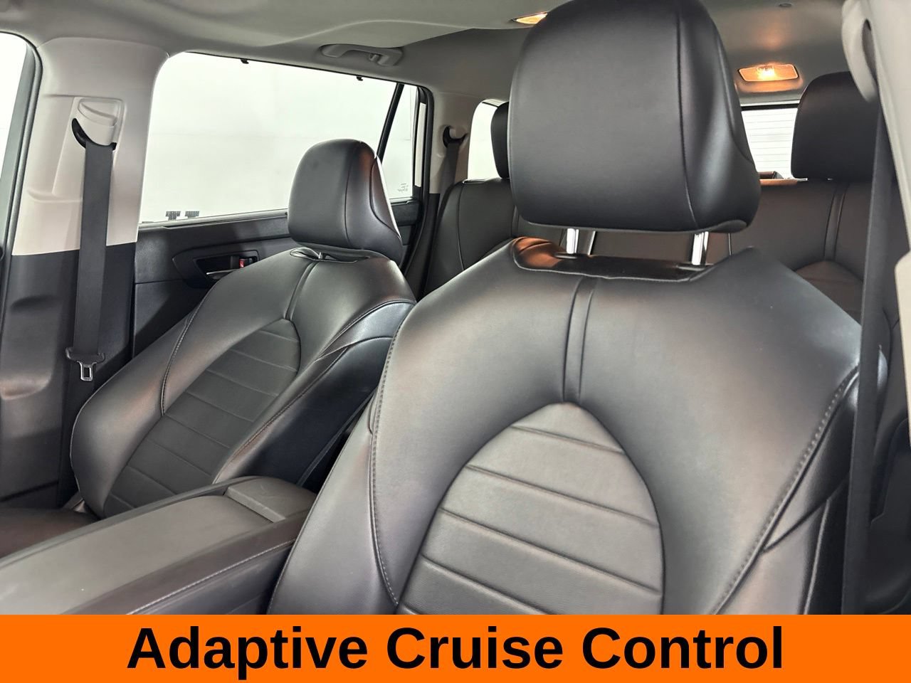Used 2021 Toyota Highlander XLE FWD image 13