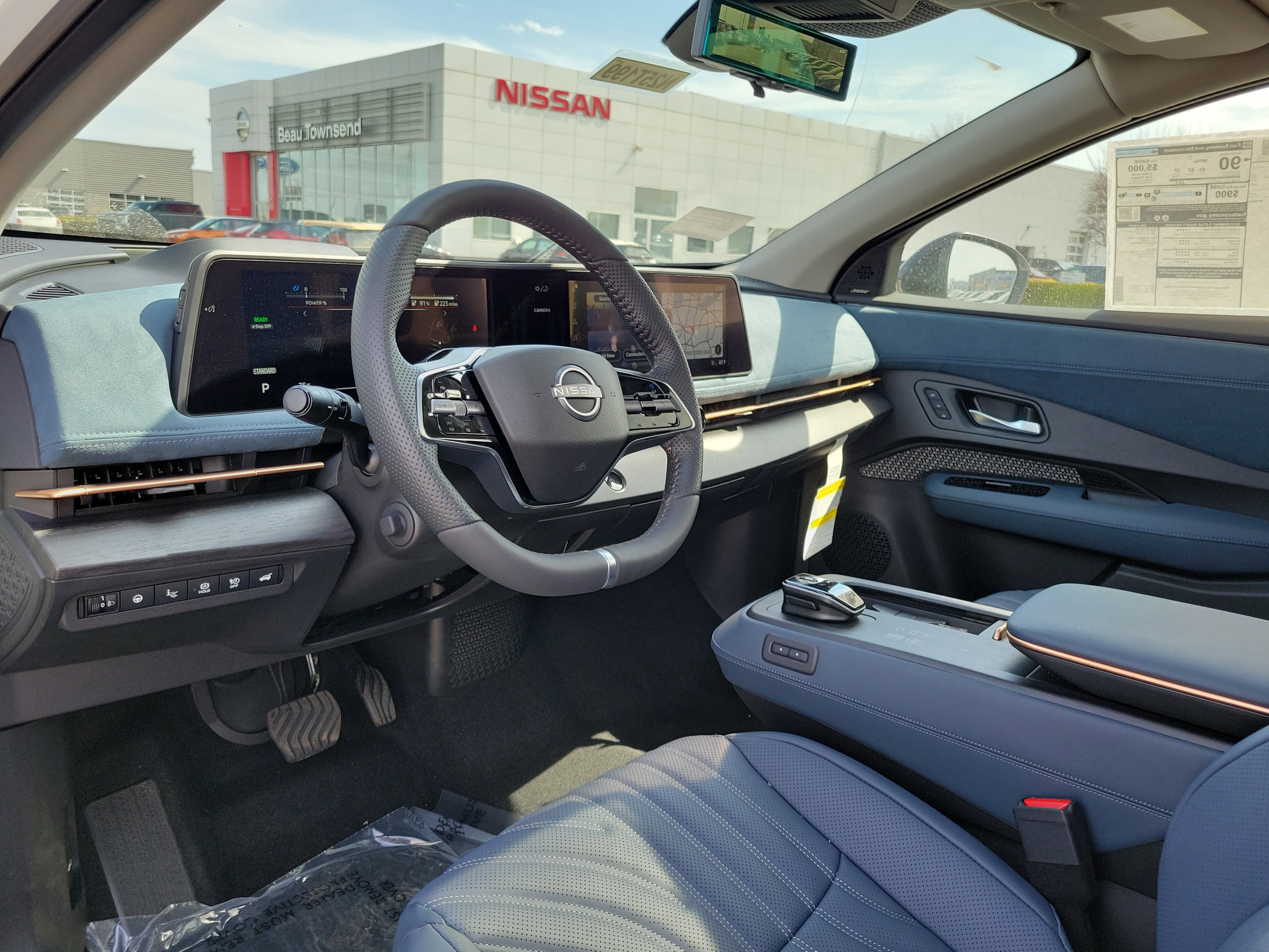 Used 2025 Nissan Ariya Platinum AWD/4WD image 19