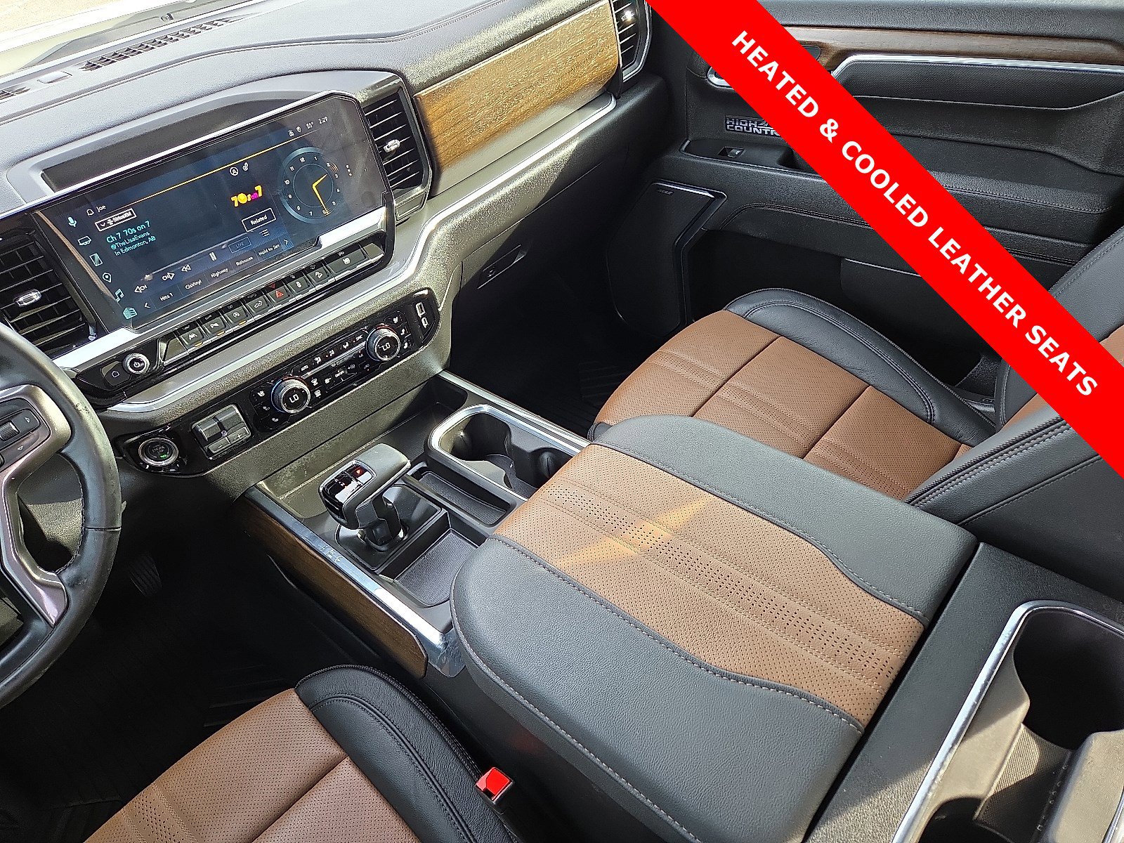 Used 2025 Chevrolet Silverado 1500 High Country w/ Technology Package image 12