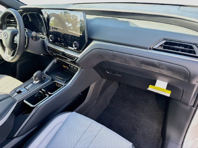 New 2026 Lexus TX 500h AWD w/ Technology Package image 45