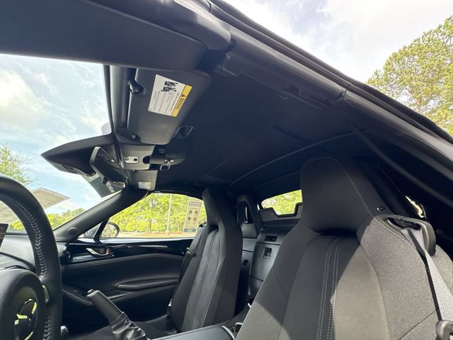 Certified 2025 MAZDA MX-5 Miata Club RWD image 22