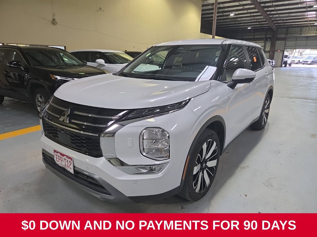 Used 2025 Mitsubishi Outlander SE AWD/4WD image 1