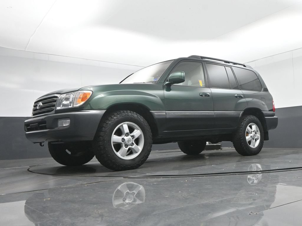 Used 2004 Toyota Land Cruiser AWD/4WD image 51