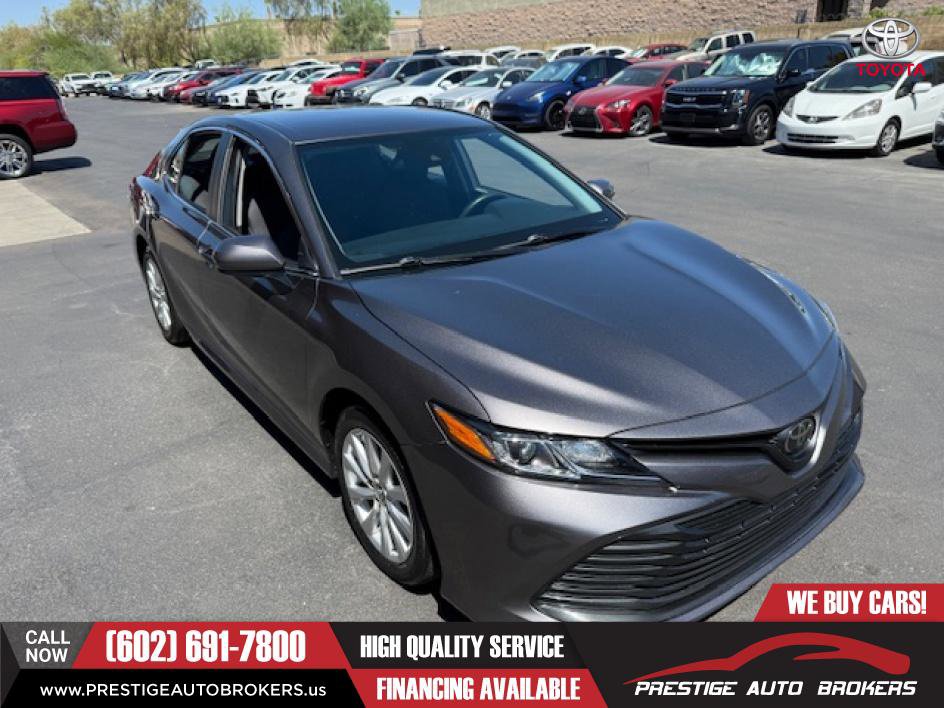 Used 2020 Toyota Camry LE image 10