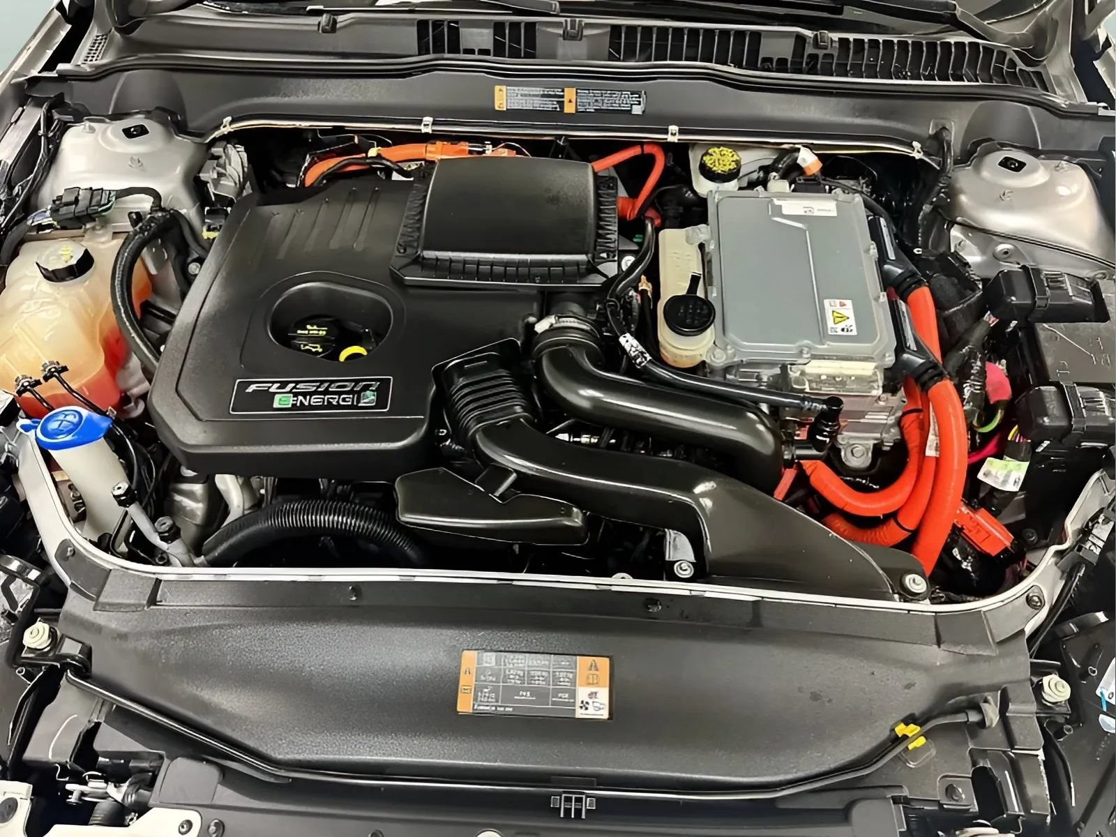 Used 2013 Ford Fusion Energi SE w/ Driver Assist Pkg FWD image 15