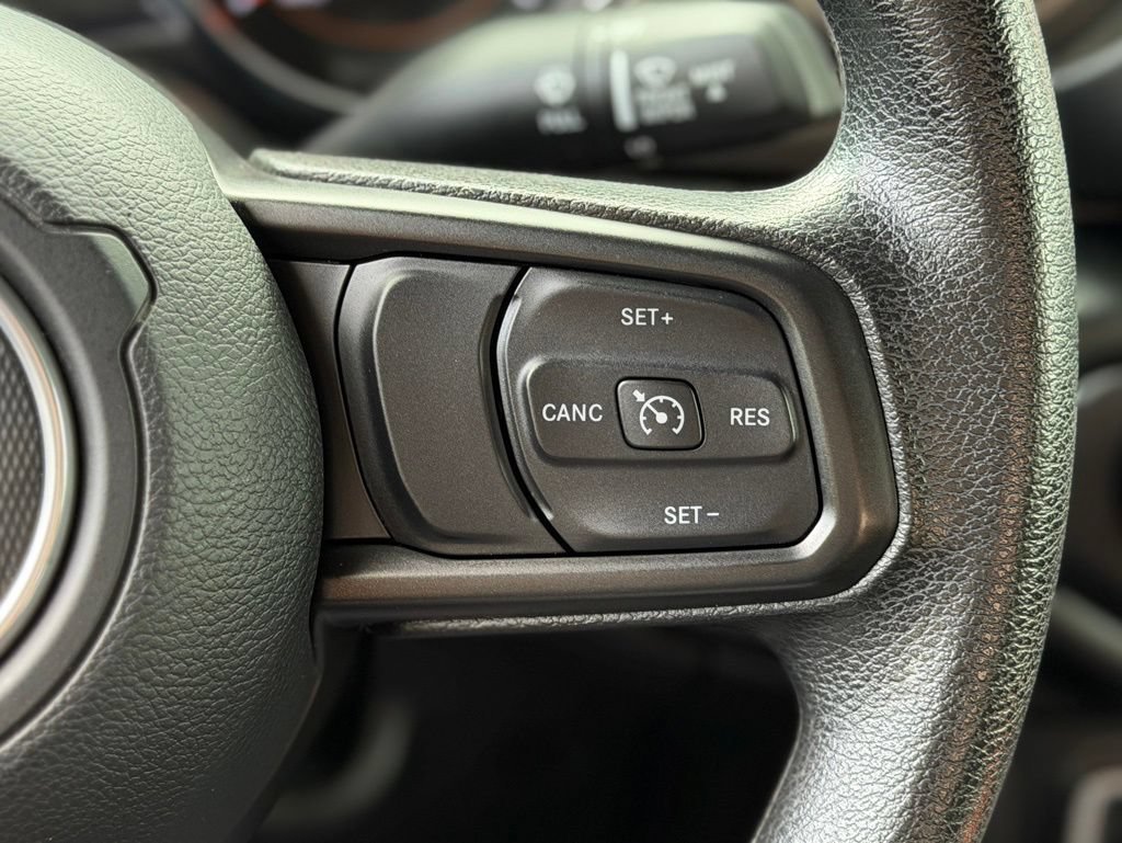 Used 2021 Jeep Gladiator Sport AWD/4WD image 9