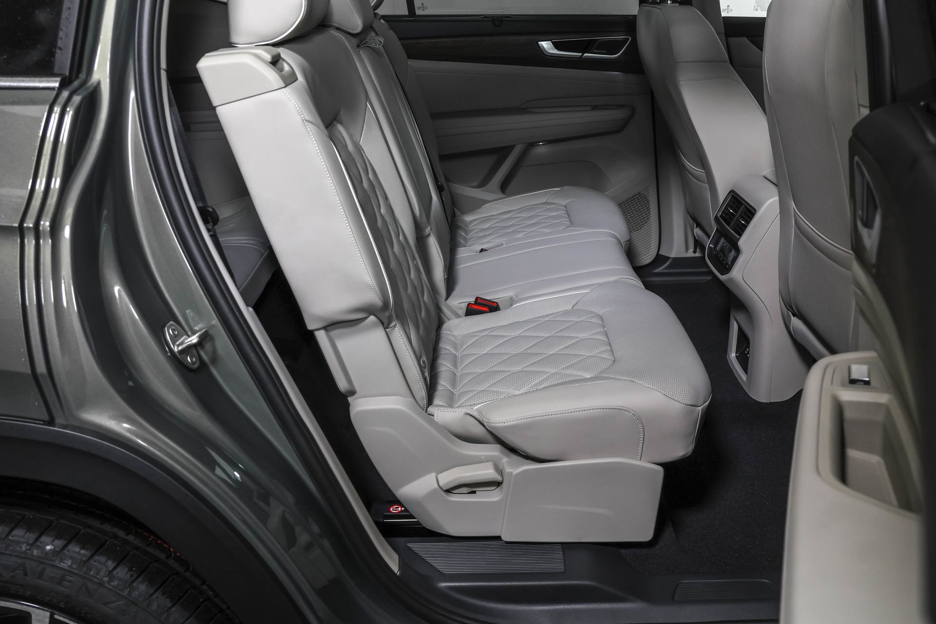 New 2026 Volkswagen Atlas SEL Premium R-Line image 41