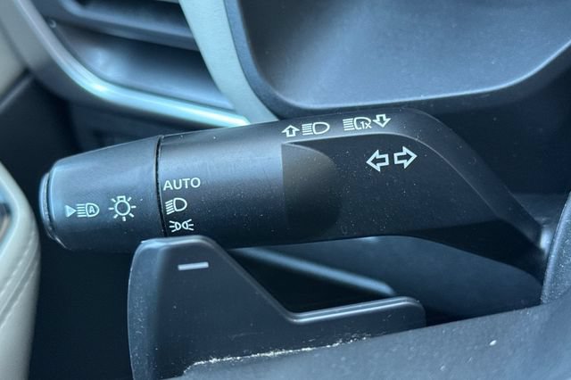 Used 2024 Nissan Rogue SV FWD image 38