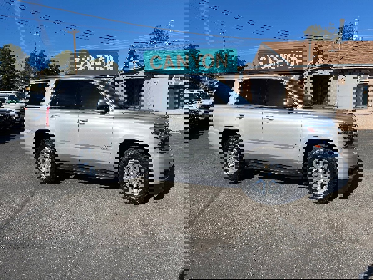 Used 2018 Chevrolet Tahoe LT image 2