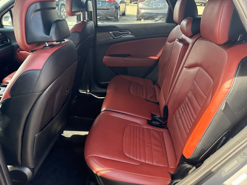 Used 2024 Kia Sportage SX image 30