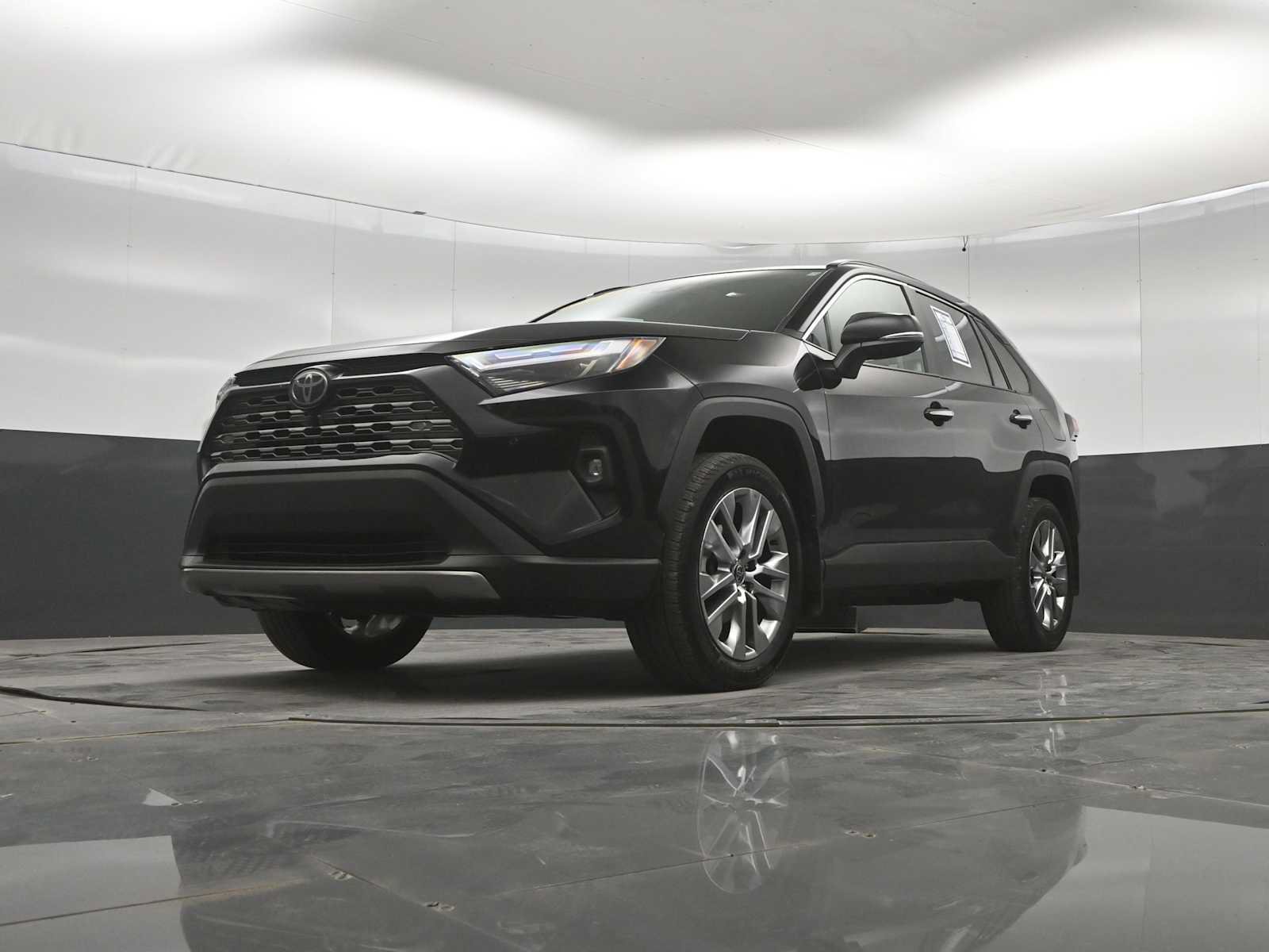Used 2024 Toyota RAV4 Limited w/ Advanced Technology Package AWD/4WD image 39