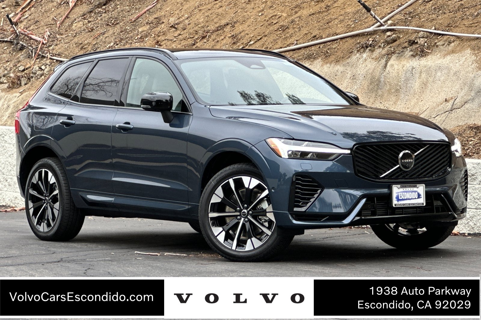 New 2026 Volvo XC60 T8 Plus w/ Climate Package